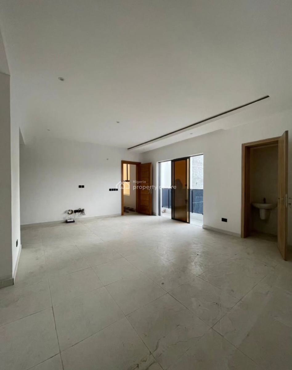 *lovely 2-bedroom Apartment + Spacious Maids Room, Lekki Phase 1, Lekki, Lagos, Detached Duplex for Sale