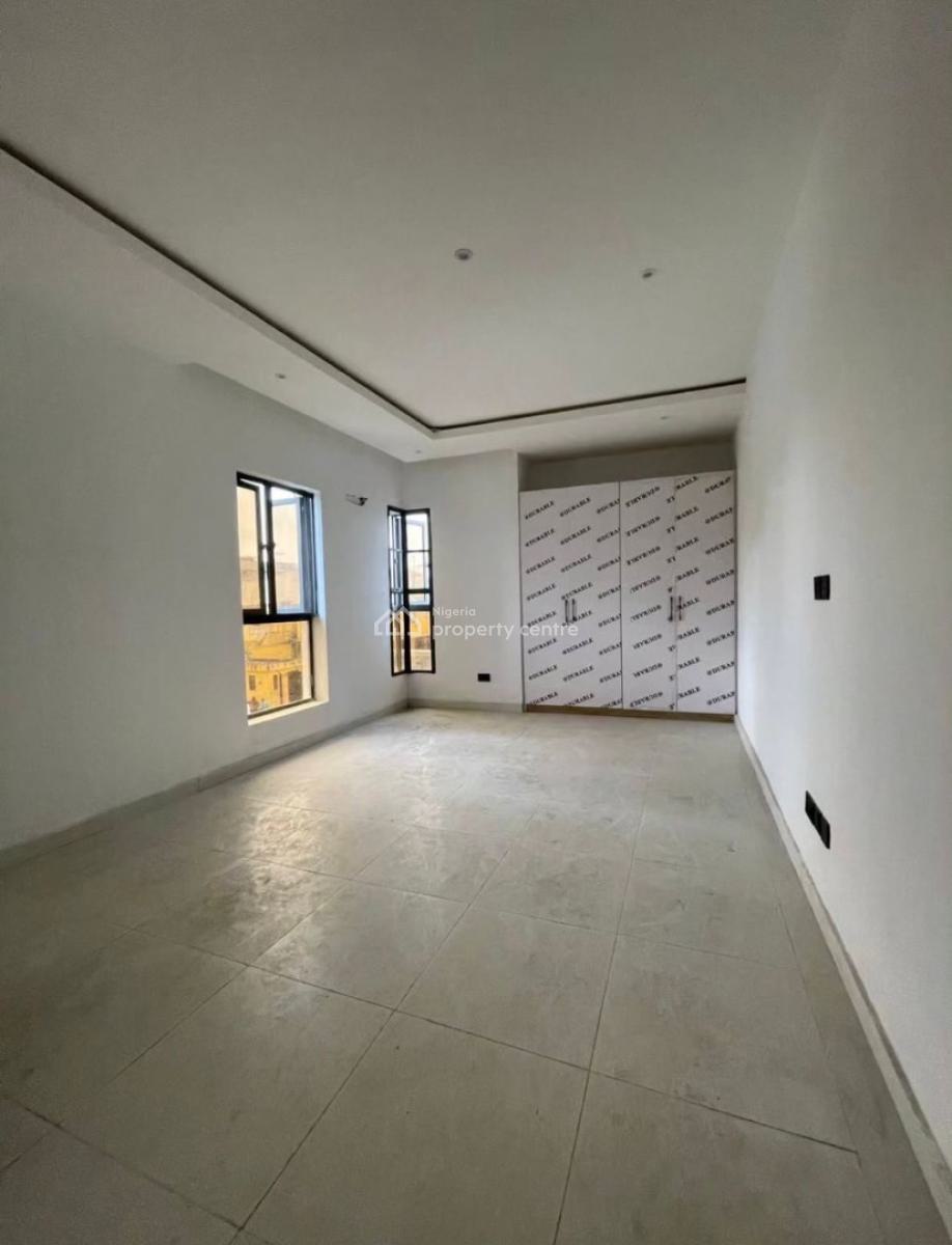 *lovely 2-bedroom Apartment + Spacious Maids Room, Lekki Phase 1, Lekki, Lagos, Detached Duplex for Sale