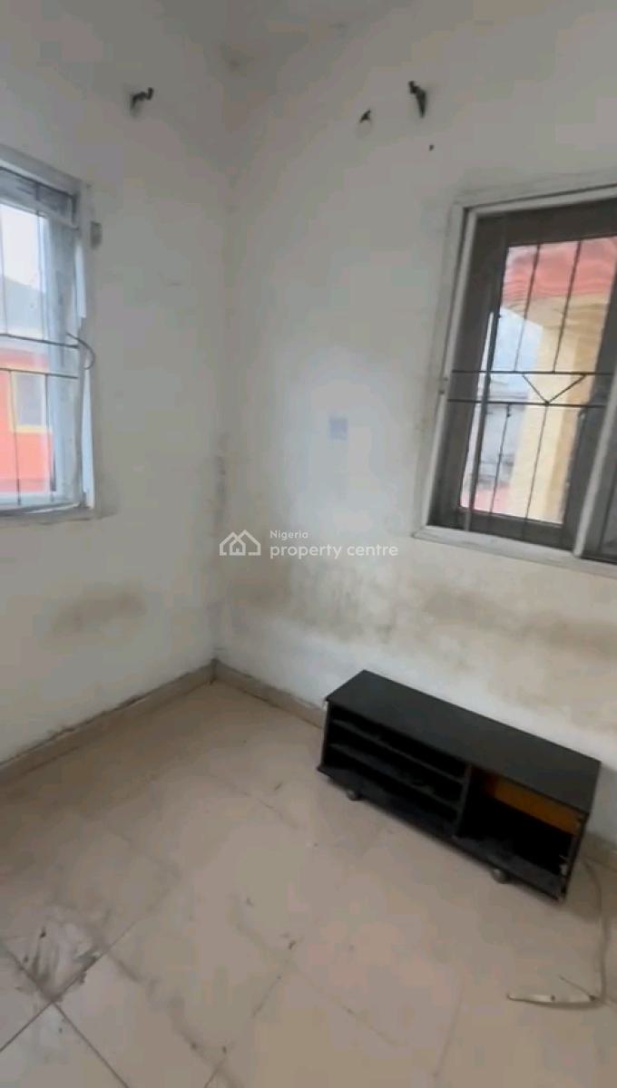 Standard and Executive Mini Flat, Pedro, Gbagada, Lagos, Mini Flat (room and Parlour) for Rent