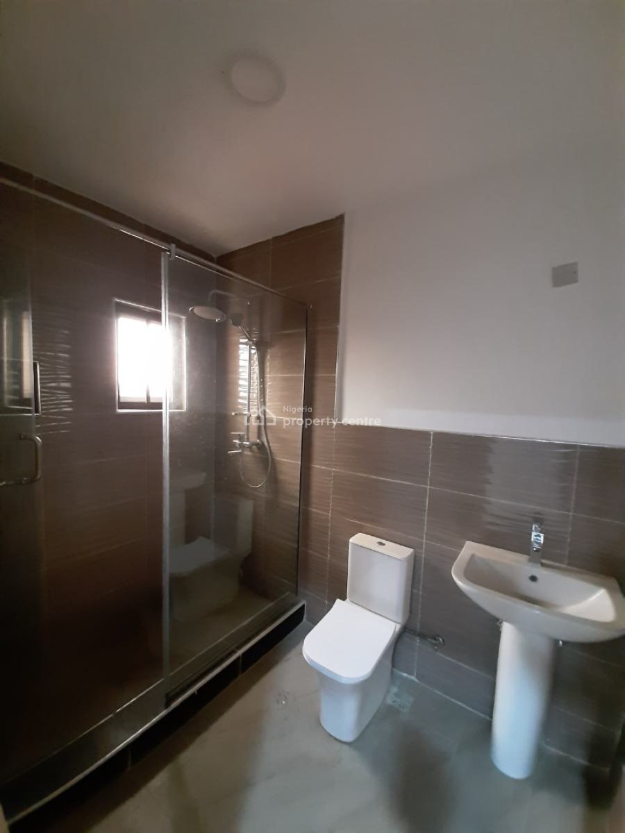 Serviced with 24 Hours Power Supply 3 Bedrooms En-suite Flat with Fitted Kitchen, Victoria Island (vi), Lagos, Flat / Apartment for Rent