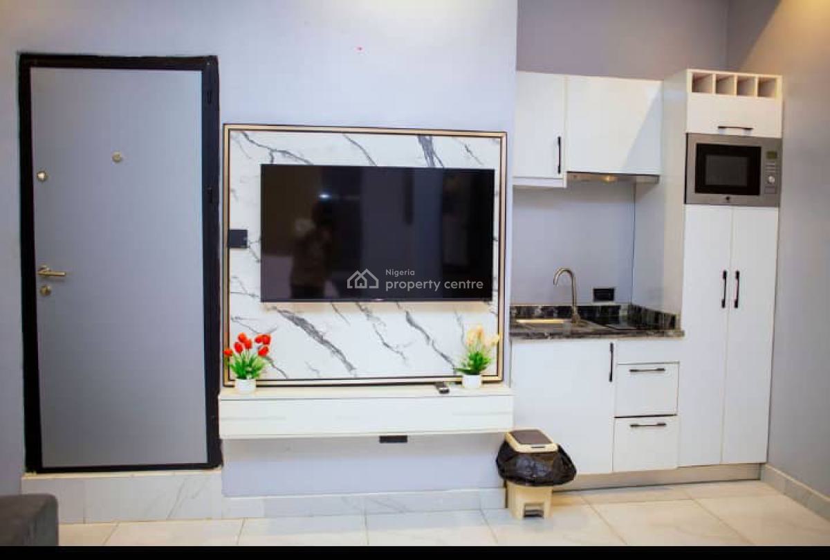 1 Bedroom, Ikeja Gra, Ikeja, Lagos, Mini Flat (room and Parlour) Short Let