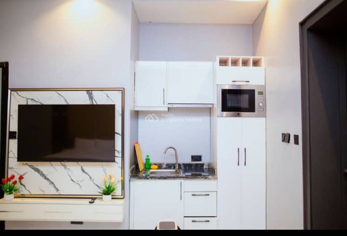 1 Bedroom, Ikeja Gra, Ikeja, Lagos, Mini Flat (room and Parlour) Short Let