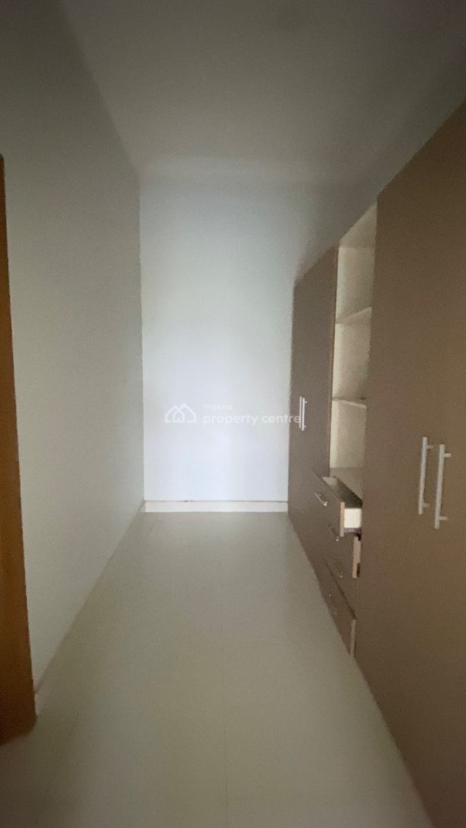 Massive 6 Bedroom Detached Duplex  Guzape, Guzape, Guzape District, Abuja, Detached Duplex for Rent