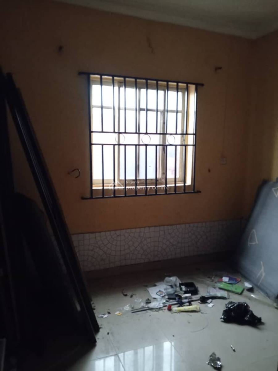 Standard and Spacious 2-bedroom Flat, Ebute Metta, Ebute Metta West, Yaba, Lagos, Flat / Apartment for Rent