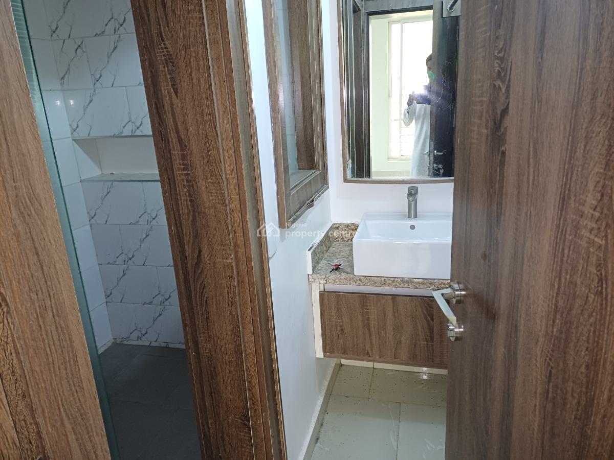 Lovely Serviced 3 Bedroom Flat with Bq, Mabushi, Abuja, Flat / Apartment for Rent