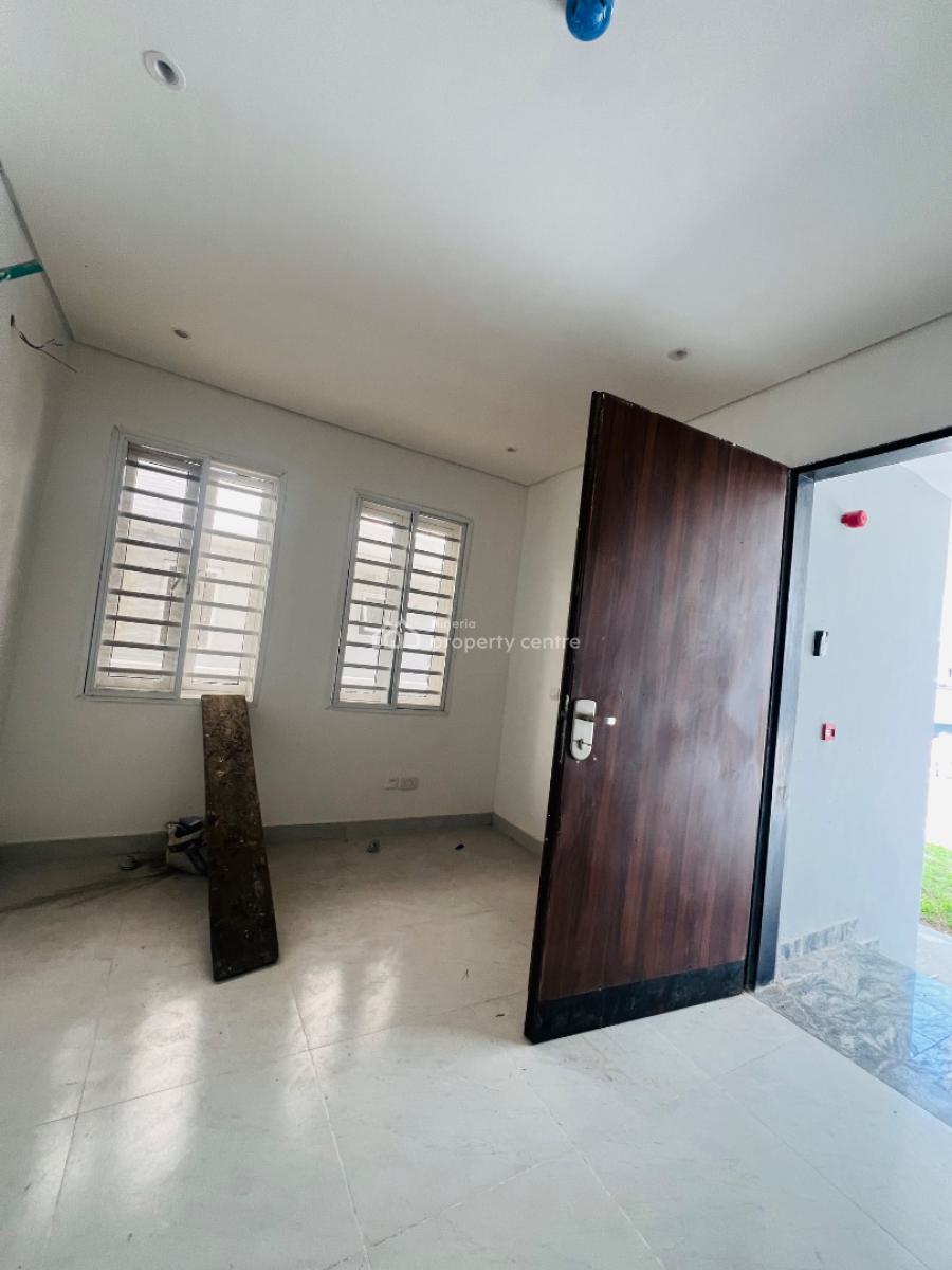 5 Bedroom Semi Detached Duplex with a Bq in an Estate with 24hrs Light, Twin Lake Estate, Chevron, Igbo Efon, Lekki, Lagos, Semi-detached Duplex for Rent