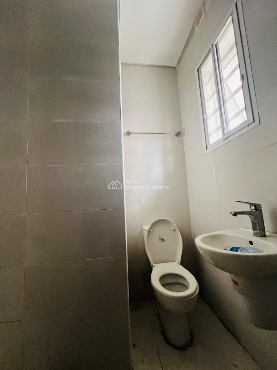 5 Bedroom Semi Detached Duplex with a Bq in an Estate with 24hrs Light, Twin Lake Estate, Chevron, Igbo Efon, Lekki, Lagos, Semi-detached Duplex for Rent