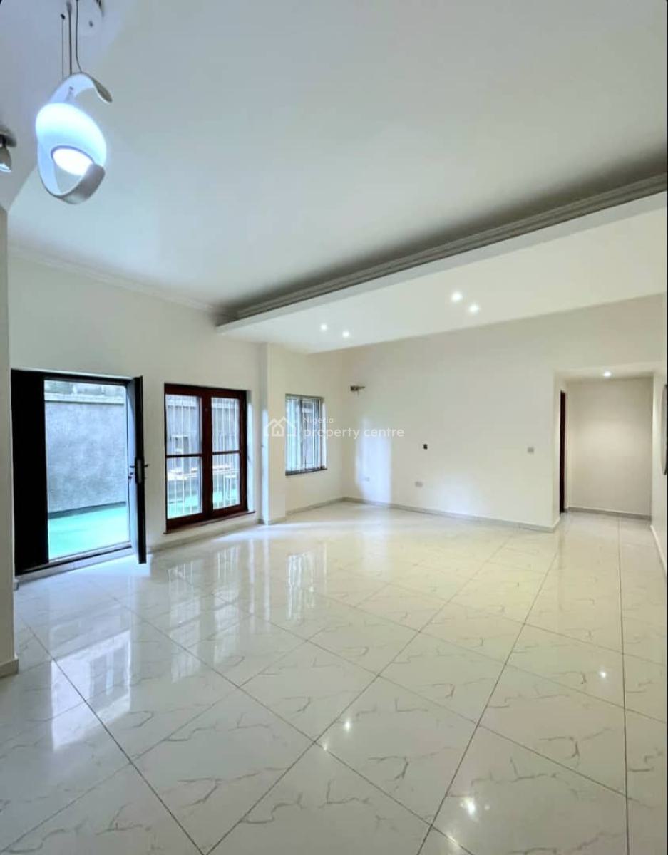 Spacious 2-bedroom Apartment, Oniru, Victoria Island (vi), Lagos, Flat / Apartment for Rent