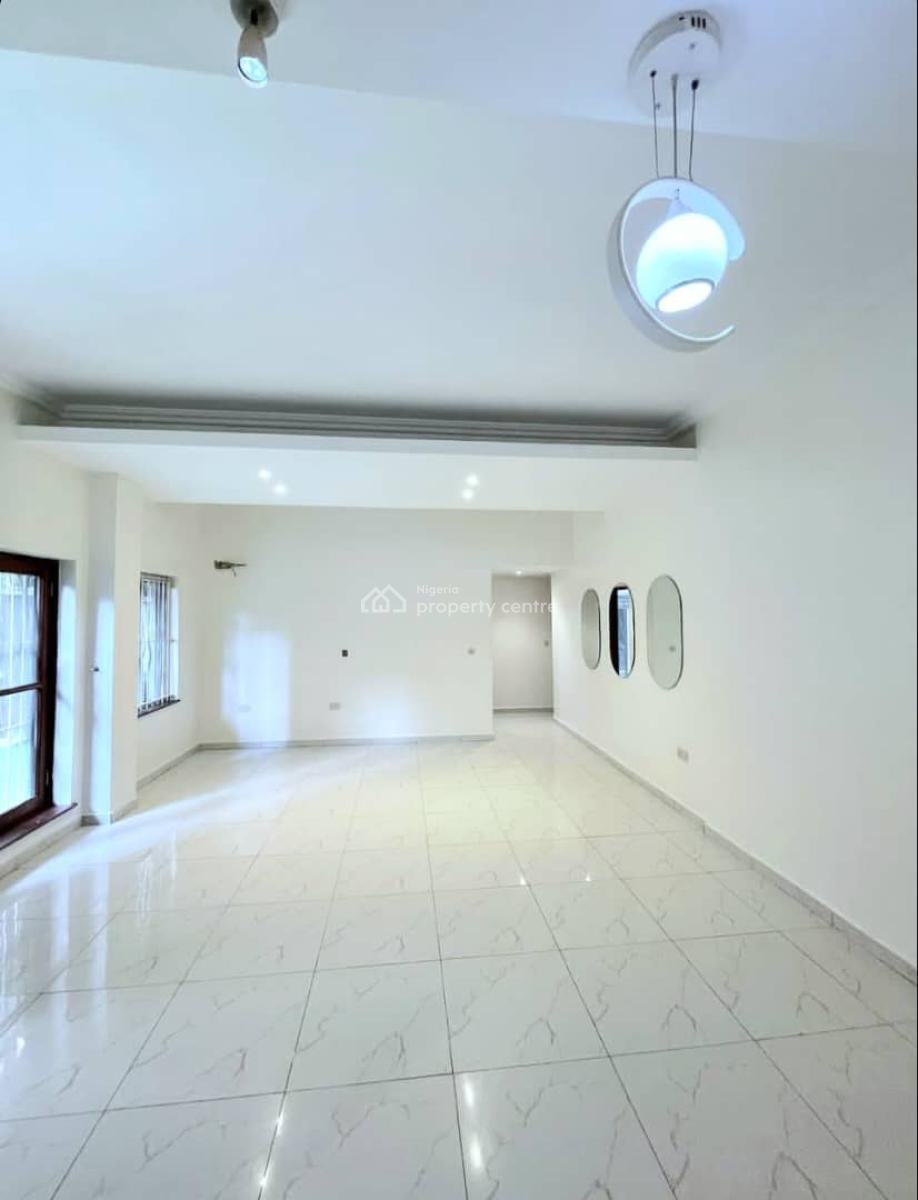 Spacious 2-bedroom Apartment, Oniru, Victoria Island (vi), Lagos, Flat / Apartment for Rent