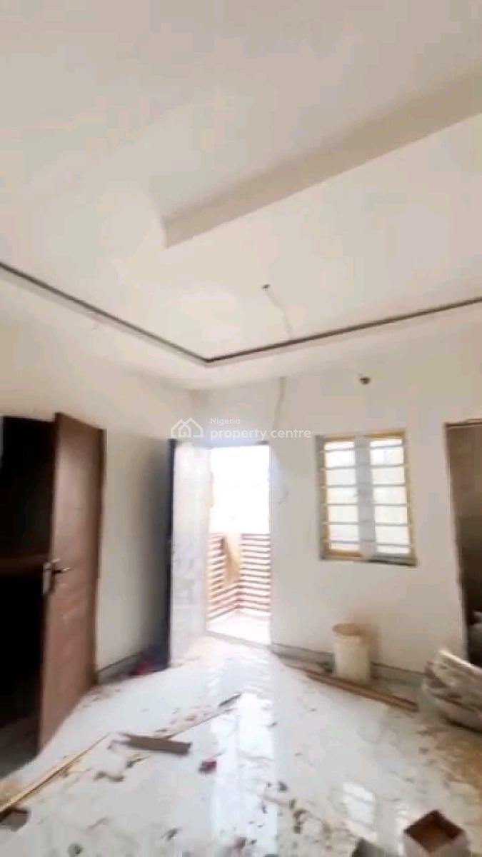 Standard and Executive Mini Flat, Shomolu, Lagos, Mini Flat (room and Parlour) for Rent