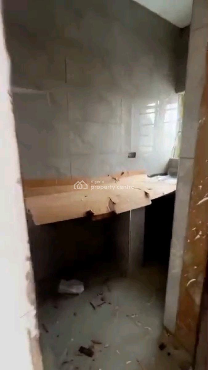 Standard and Executive Mini Flat, Shomolu, Lagos, Mini Flat (room and Parlour) for Rent
