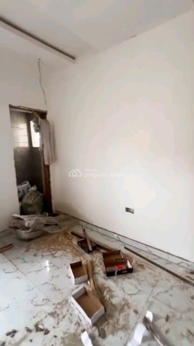 Standard and Executive Mini Flat, Shomolu, Lagos, Mini Flat (room and Parlour) for Rent