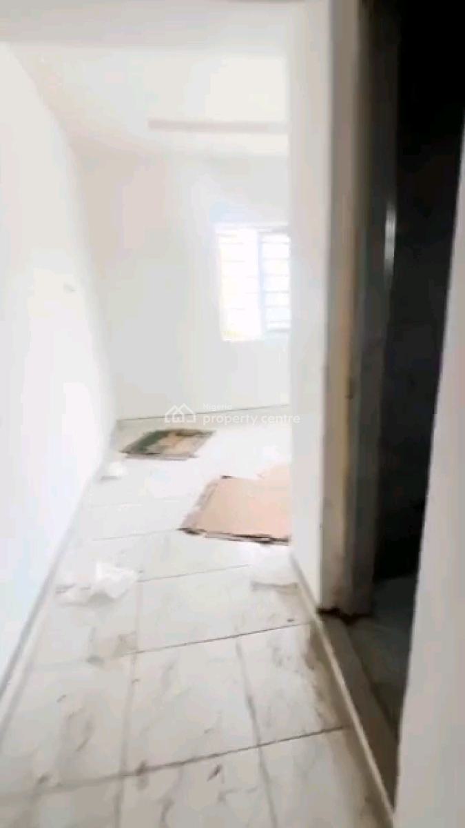 Standard and Executive Mini Flat, Shomolu, Lagos, Mini Flat (room and Parlour) for Rent
