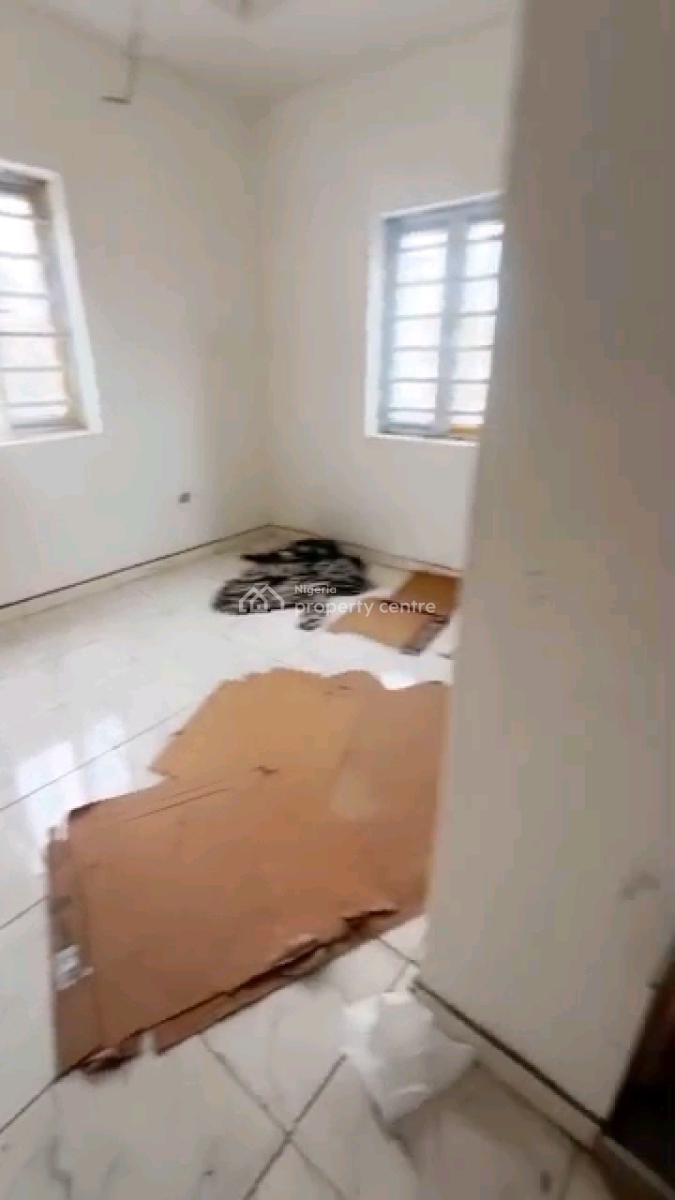 Standard and Executive Mini Flat, Shomolu, Lagos, Mini Flat (room and Parlour) for Rent
