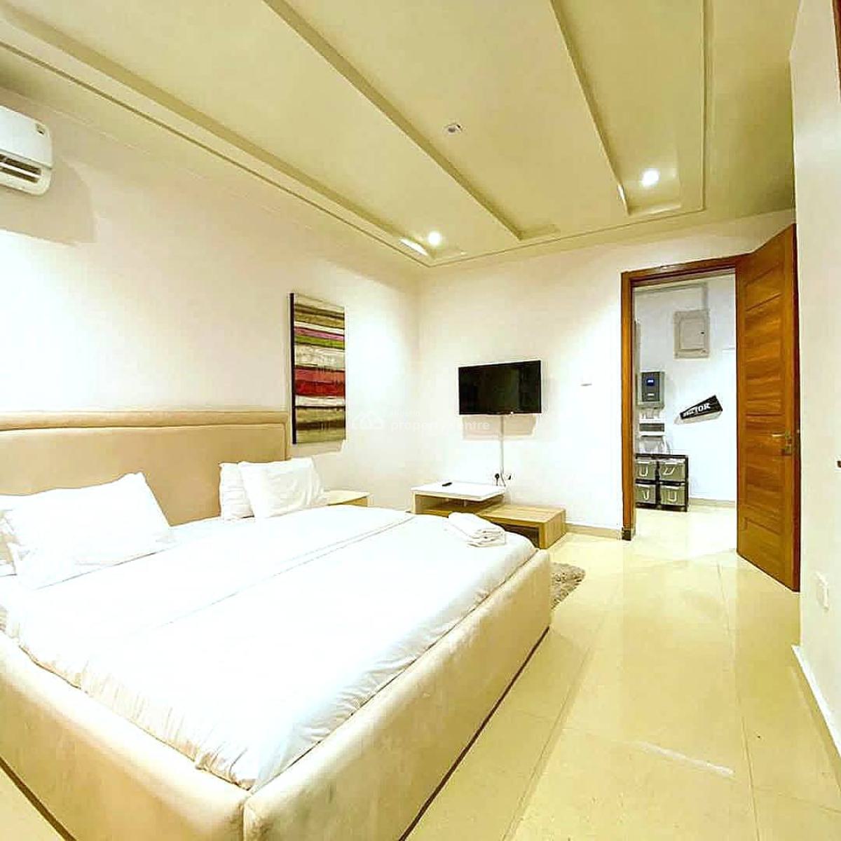 Serviced and Furnished 3-bedroom Apartment, Lekki Phase 1, Lekki, Lagos, Flat / Apartment for Rent