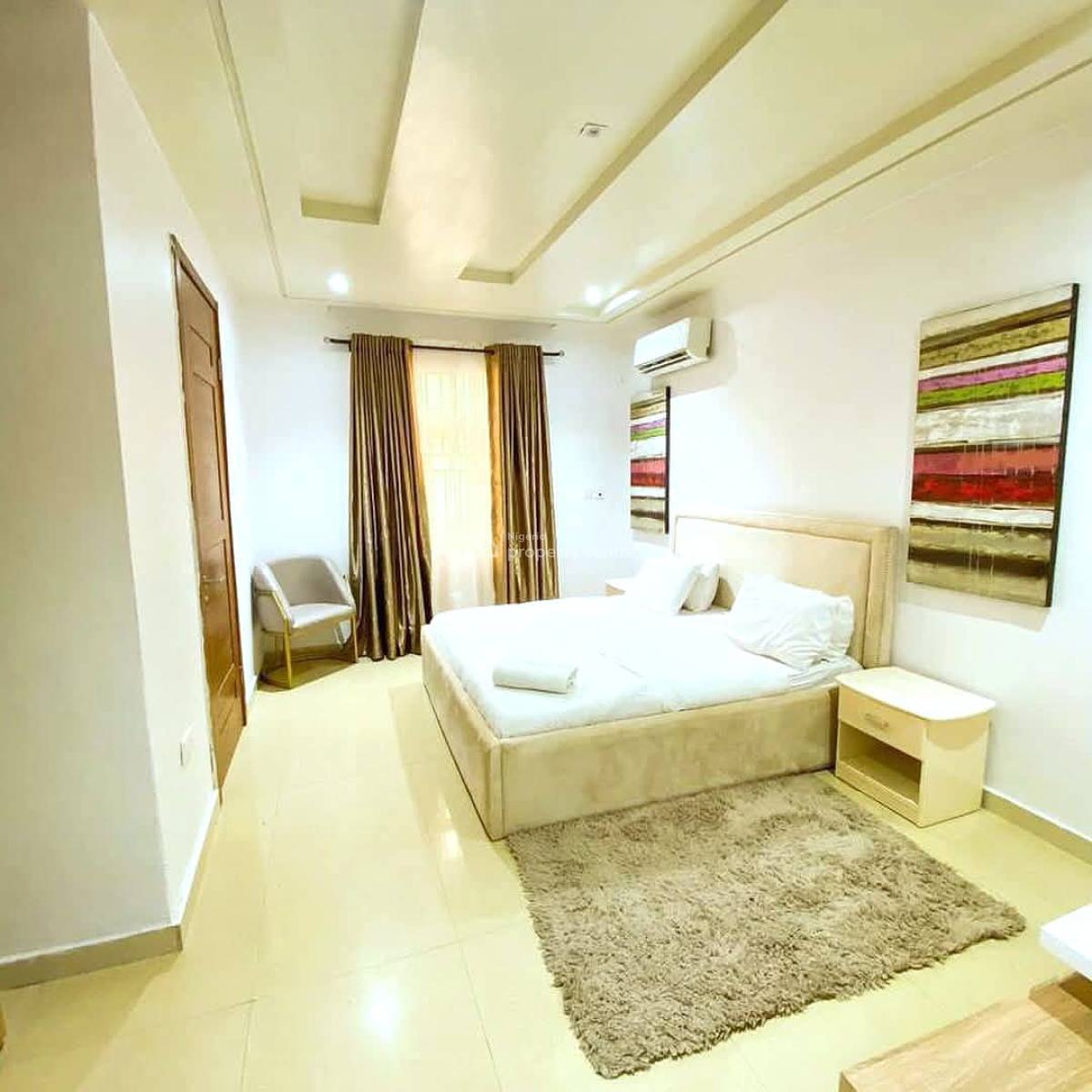 Serviced and Furnished 3-bedroom Apartment, Lekki Phase 1, Lekki, Lagos, Flat / Apartment for Rent