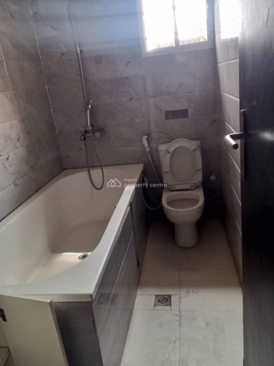 Standard and Executive 3 - Bedroom Flat, Phase 2, Ogudu Gra, Gra, Ogudu, Lagos, Flat / Apartment for Rent