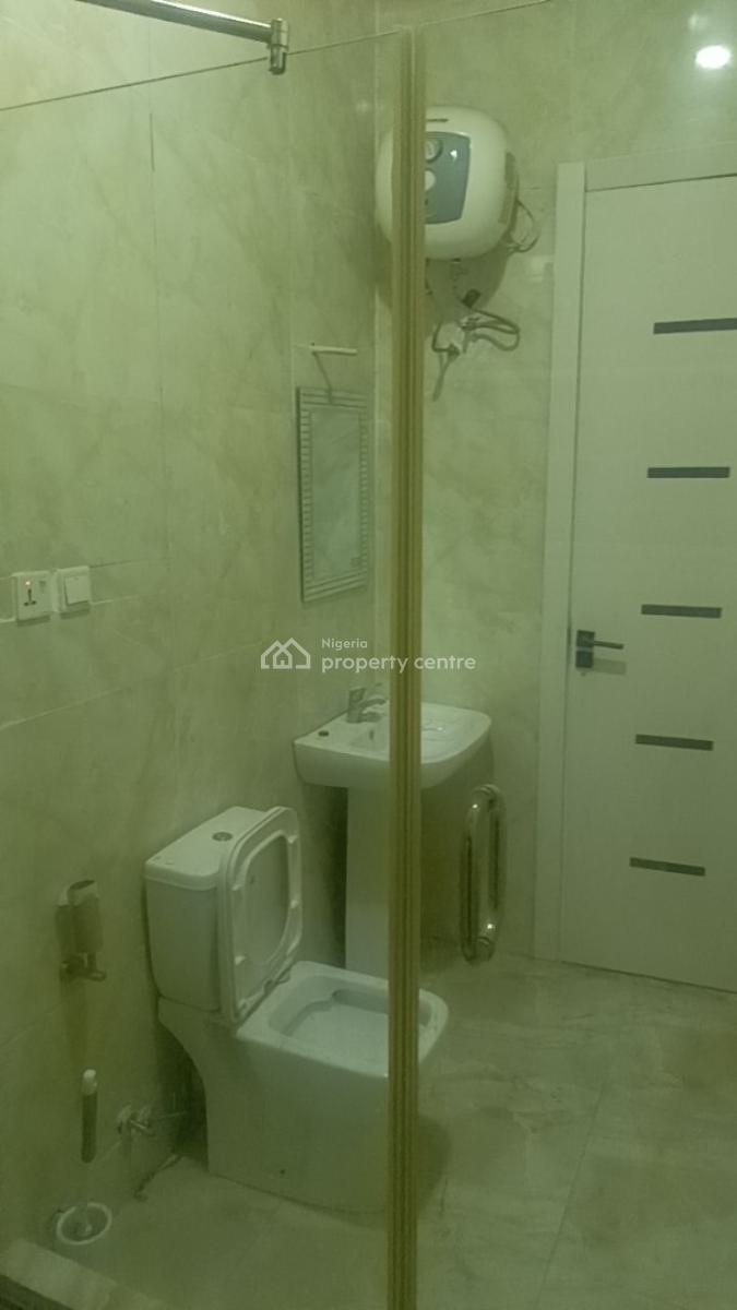 Very Spacious Master Bedroom Available Video Available Too, Orchid Road Royal Pine Estate, Lekki, Lagos, Self Contain (single Rooms) for Rent