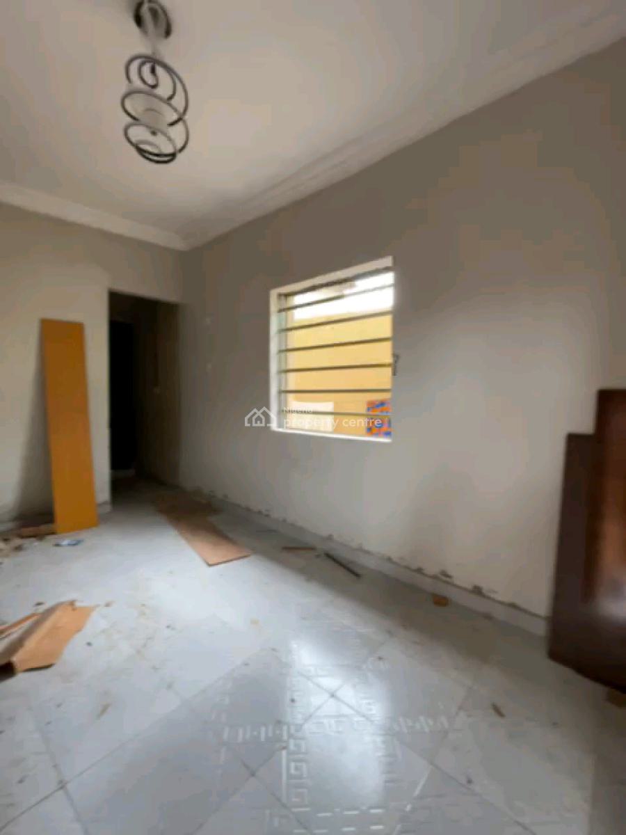 Standard and Executive Room Self Contained, Morocco, Shomolu, Lagos, Self Contain (single Rooms) for Rent