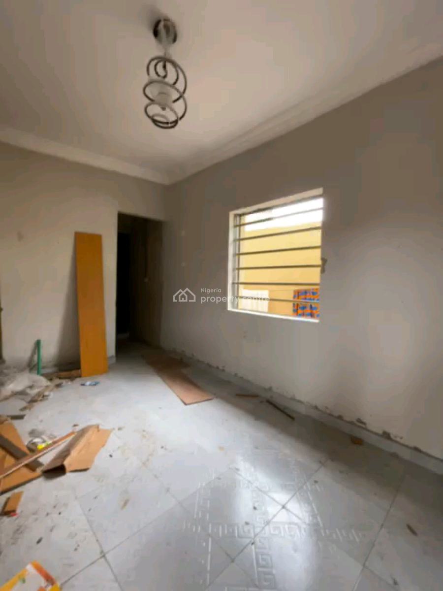 Standard and Executive Room Self Contained, Morocco, Shomolu, Lagos, Self Contain (single Rooms) for Rent