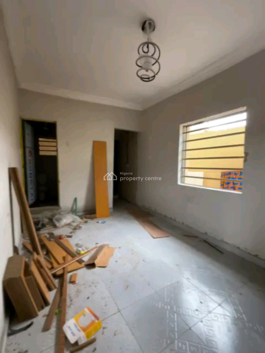 Standard and Executive Room Self Contained, Morocco, Shomolu, Lagos, Self Contain (single Rooms) for Rent