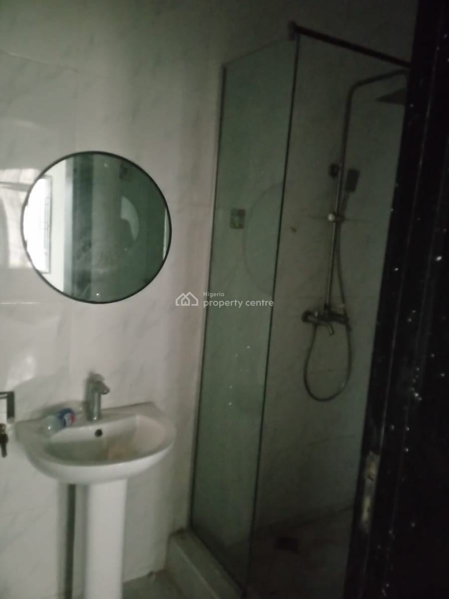 3 Bedroom Flat Fully Serviced with 18 Hours Power, Orchid Road, Lekki, Lagos, Flat / Apartment for Rent