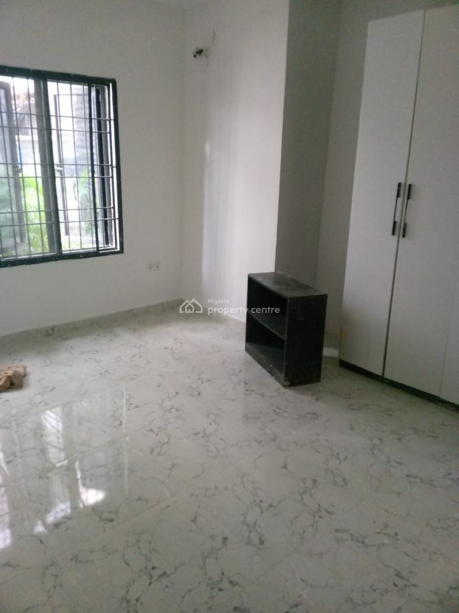 3 Bedroom Flat Fully Serviced with 18 Hours Power, Orchid Road, Lekki, Lagos, Flat / Apartment for Rent