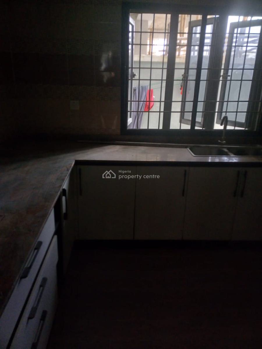 3 Bedroom Flat Fully Serviced with 18 Hours Power, Orchid Road, Lekki, Lagos, Flat / Apartment for Rent