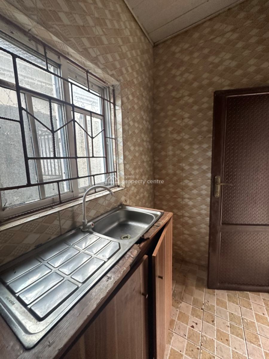 Excellent 2 Bedroom Apartment, Back of Suncity/ay Sharfa, Galadimawa, Abuja, Flat / Apartment for Rent