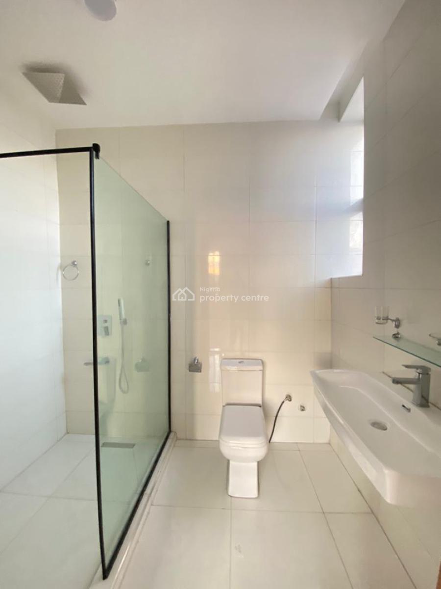 Luxury 2 Bedroom Apartment with Elevator, Swimming Pool and Gym, Lekki Phase 1, Lekki Phase 1, Lekki, Lagos, Flat / Apartment for Sale