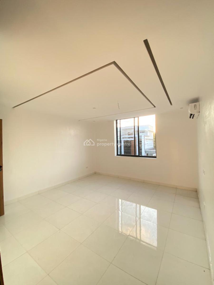 Luxury 2 Bedroom Apartment with Elevator, Swimming Pool and Gym, Lekki Phase 1, Lekki Phase 1, Lekki, Lagos, Flat / Apartment for Sale