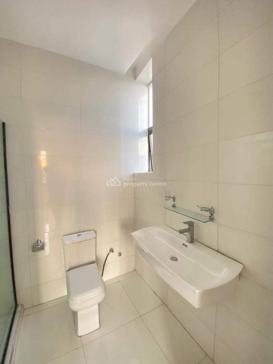 Luxury 2 Bedroom Apartment with Elevator, Swimming Pool and Gym, Lekki Phase 1, Lekki Phase 1, Lekki, Lagos, Flat / Apartment for Sale