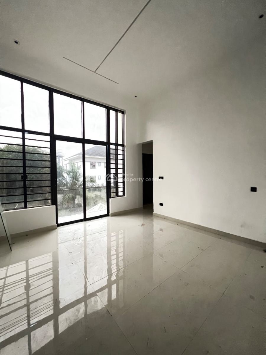 Luxury 3 Bedroom Apartment with Swimming Pool & Gym, Off Admiralty Way, Lekki Phase 1, Lekki, Lagos, Flat / Apartment for Sale
