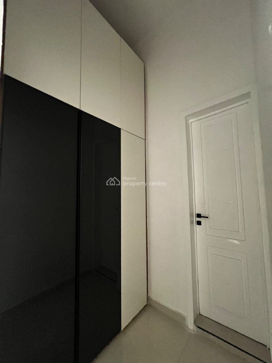 Luxury 3 Bedroom Apartment with Swimming Pool & Gym, Off Admiralty Way, Lekki Phase 1, Lekki, Lagos, Flat / Apartment for Sale