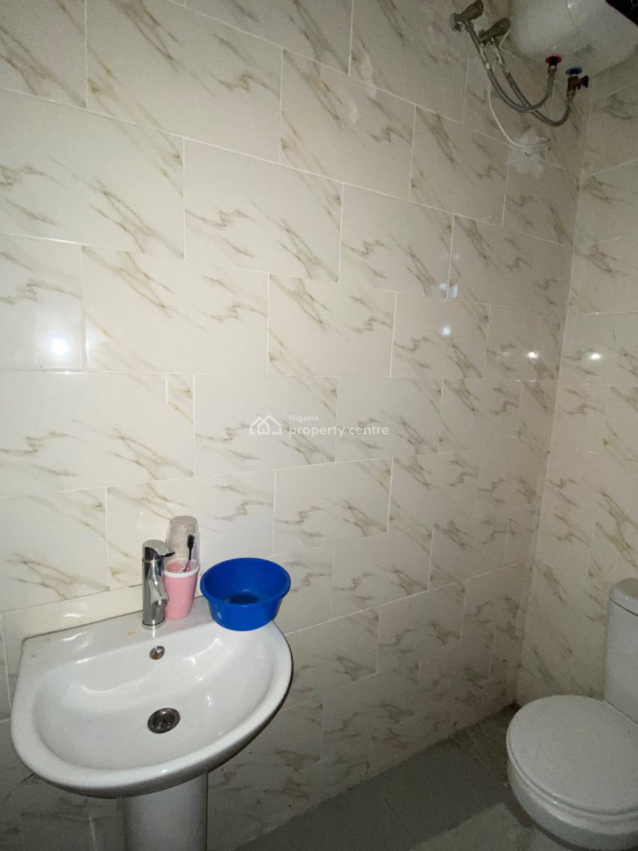 Well Maintained Mini 2bedroom Flat, Awoyaya, Awoyaya, Ibeju Lekki, Lagos, Flat / Apartment for Rent