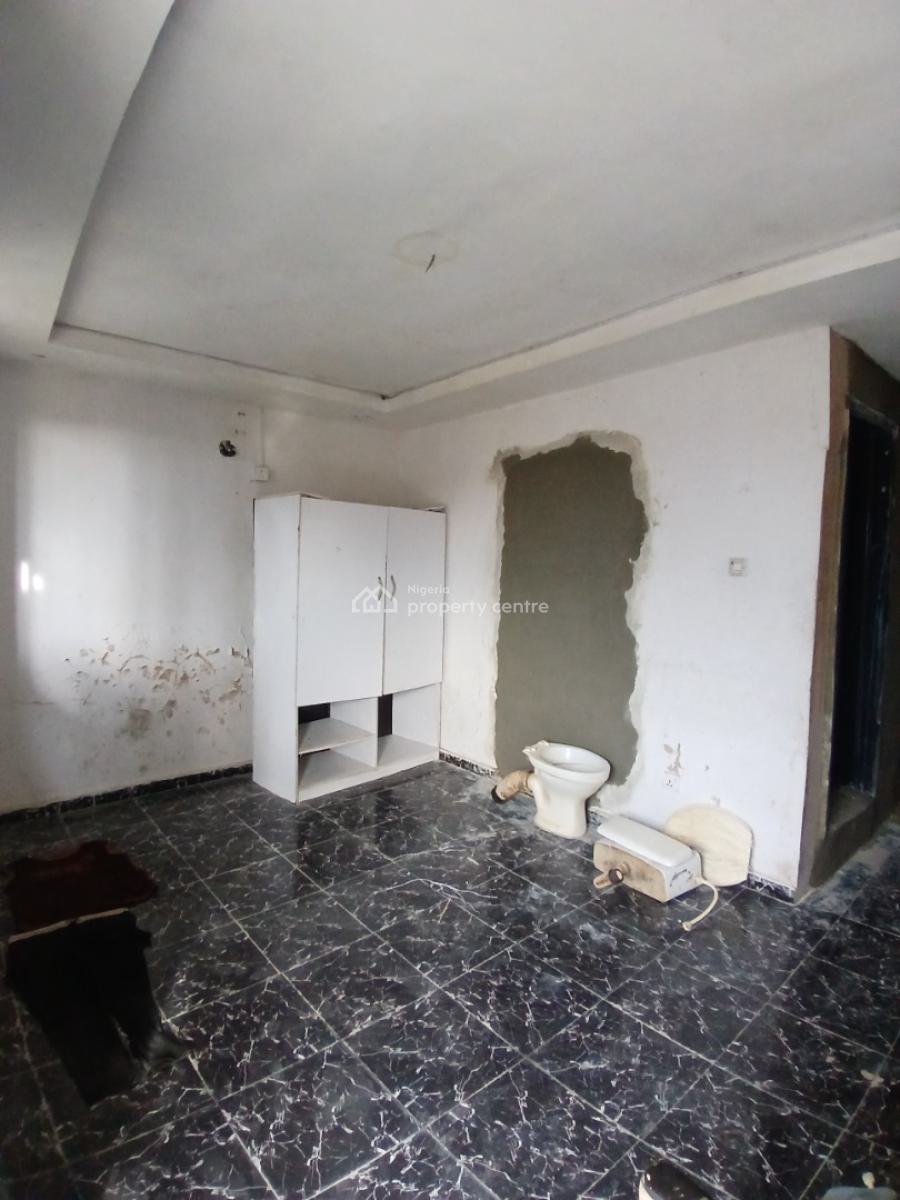 Newly Renovated Mini Flat Apartment with 2toilets, Ado Road, Ajah, Ajah, Lagos, Mini Flat (room and Parlour) for Rent