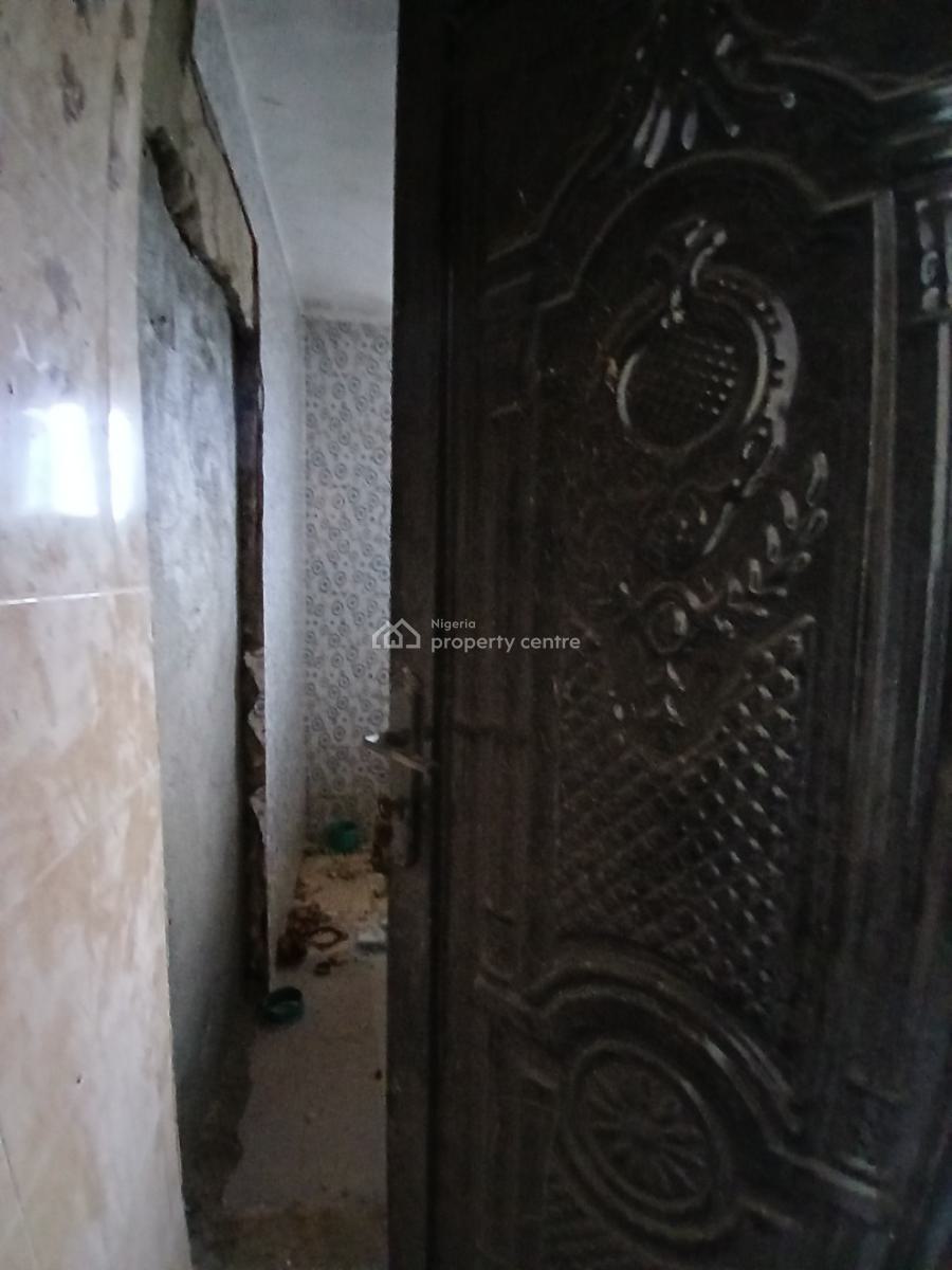 Newly Renovated Mini Flat Apartment with 2toilets, Ado Road, Ajah, Ajah, Lagos, Mini Flat (room and Parlour) for Rent