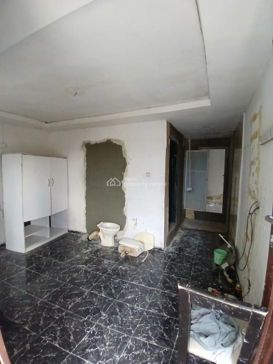 Newly Renovated Mini Flat Apartment with 2toilets, Ado Road, Ajah, Ajah, Lagos, Mini Flat (room and Parlour) for Rent