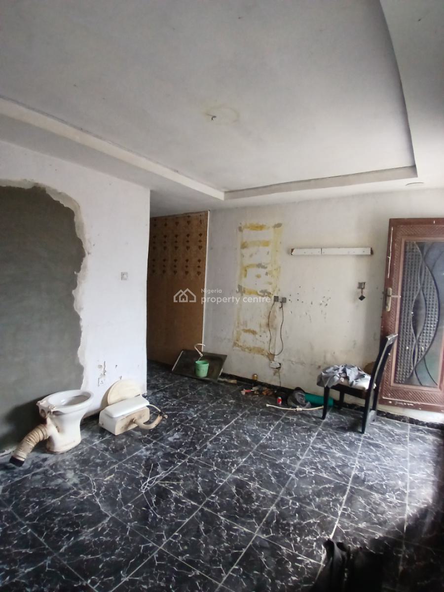 Newly Renovated Mini Flat Apartment with 2toilets, Ado Road, Ajah, Ajah, Lagos, Mini Flat (room and Parlour) for Rent
