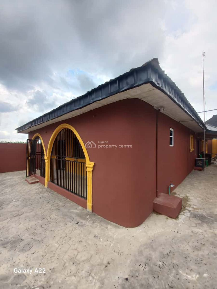 Room and Parlor Selfcon with Sweet Modern Facilities, Iyana Tipper Garage,after Wire and Cable Apata Ibadan, Apata, Ibadan, Oyo, Mini Flat (room and Parlour) for Rent