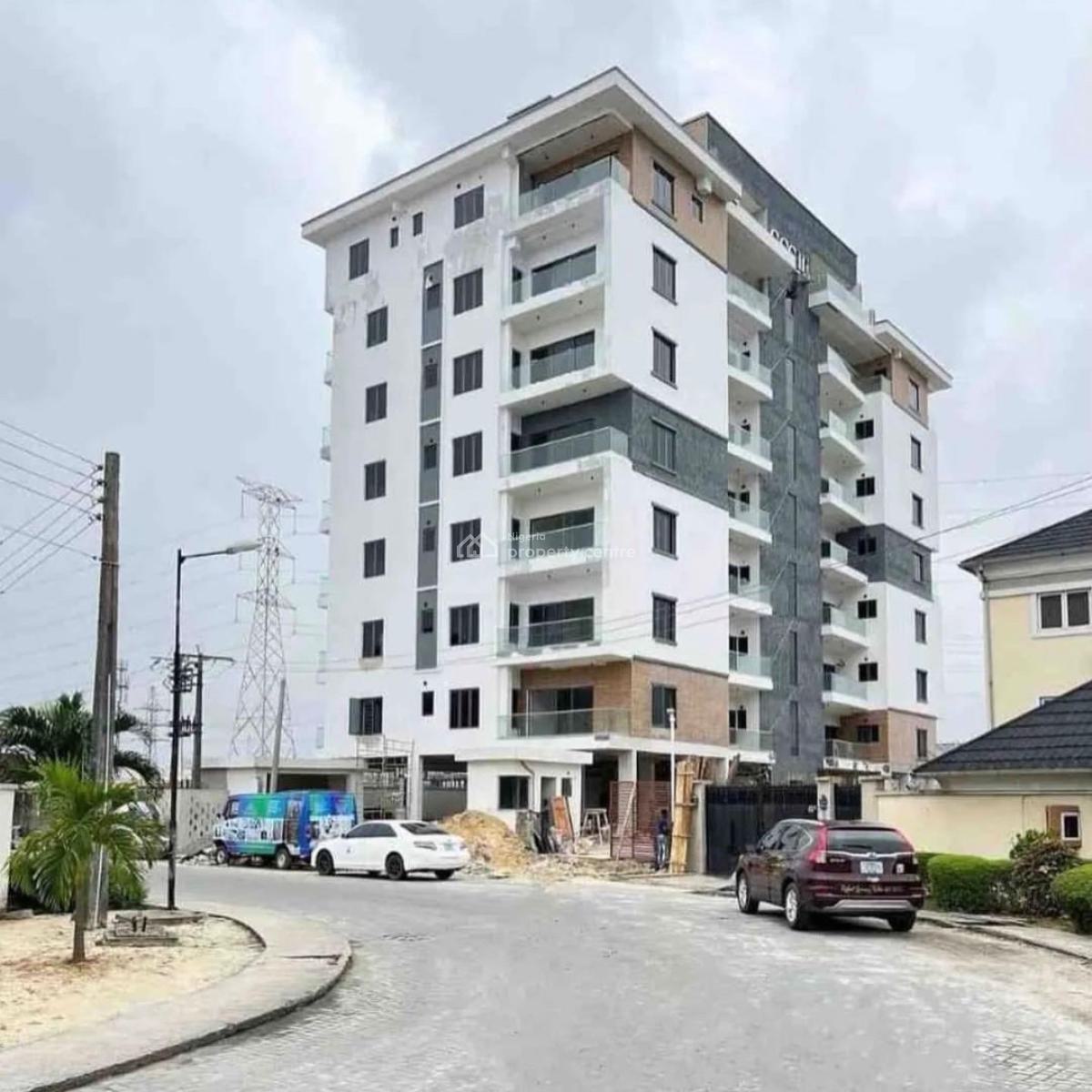 Spacious 3 Bedroom Apartment with Bq, Right, Lekki Phase 1, Lekki, Lagos, Flat / Apartment for Sale