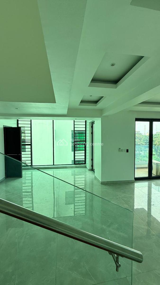 Spacious Well Built 3 Bedroom Maisonette on The Pent Floor, Old Ikoyi, Ikoyi, Lagos, Flat / Apartment for Rent
