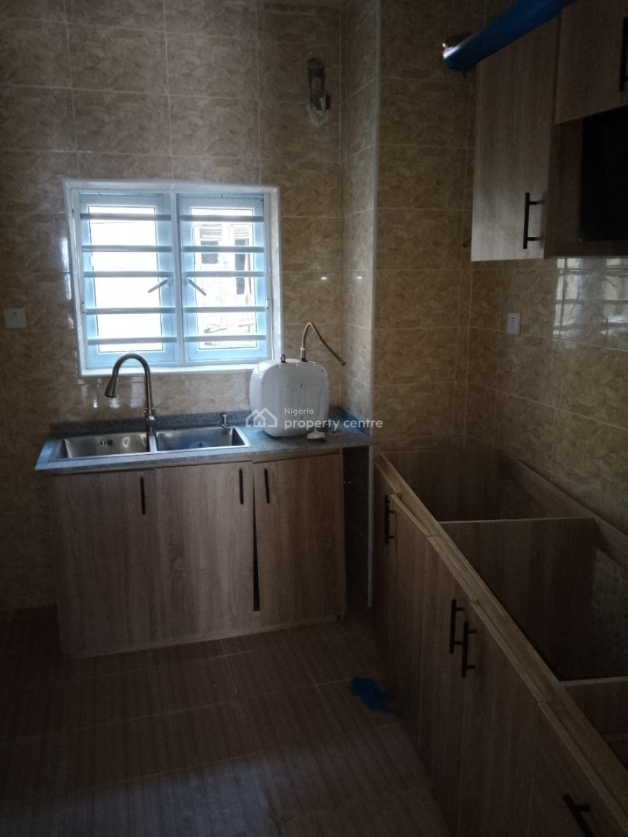 Newly Built 2 Bedrooms Flat, Stevenson Gregory Crescent, Area 1, Garki, Abuja, Flat / Apartment for Sale
