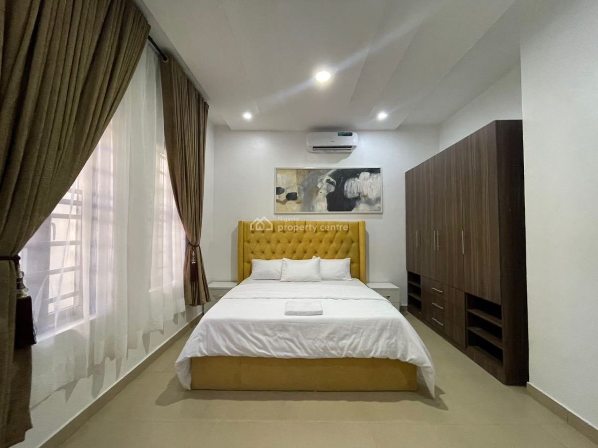3 Units of Cozy 3 Bedroom Apartment with Ps5 on Request, Henry Ojogho Crescent, Lekki Phase 1, Lekki, Lagos, Flat / Apartment Short Let
