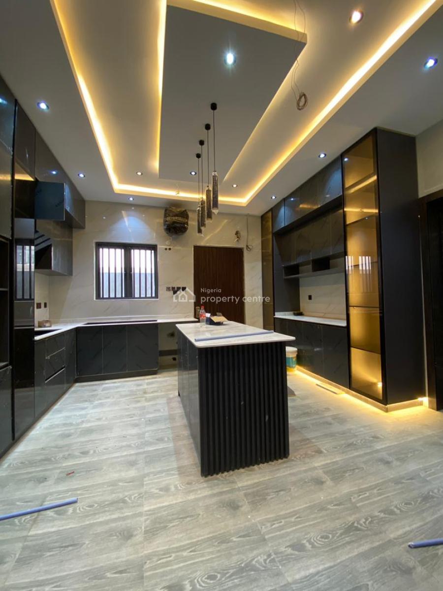 an Amazingly Built 5 Bedroom Fully Detached Duplex in a Very Calm Neig, Cinema|secured Area|bq|spacious Rooms| Spacious Car Park, Ikeja Gra, Ikeja, Lagos, Detached Duplex for Sale