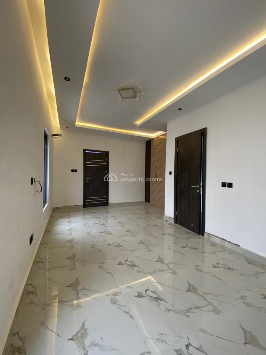 an Amazingly Built 5 Bedroom Fully Detached Duplex in a Very Calm Neig, Cinema|secured Area|bq|spacious Rooms| Spacious Car Park, Ikeja Gra, Ikeja, Lagos, Detached Duplex for Sale