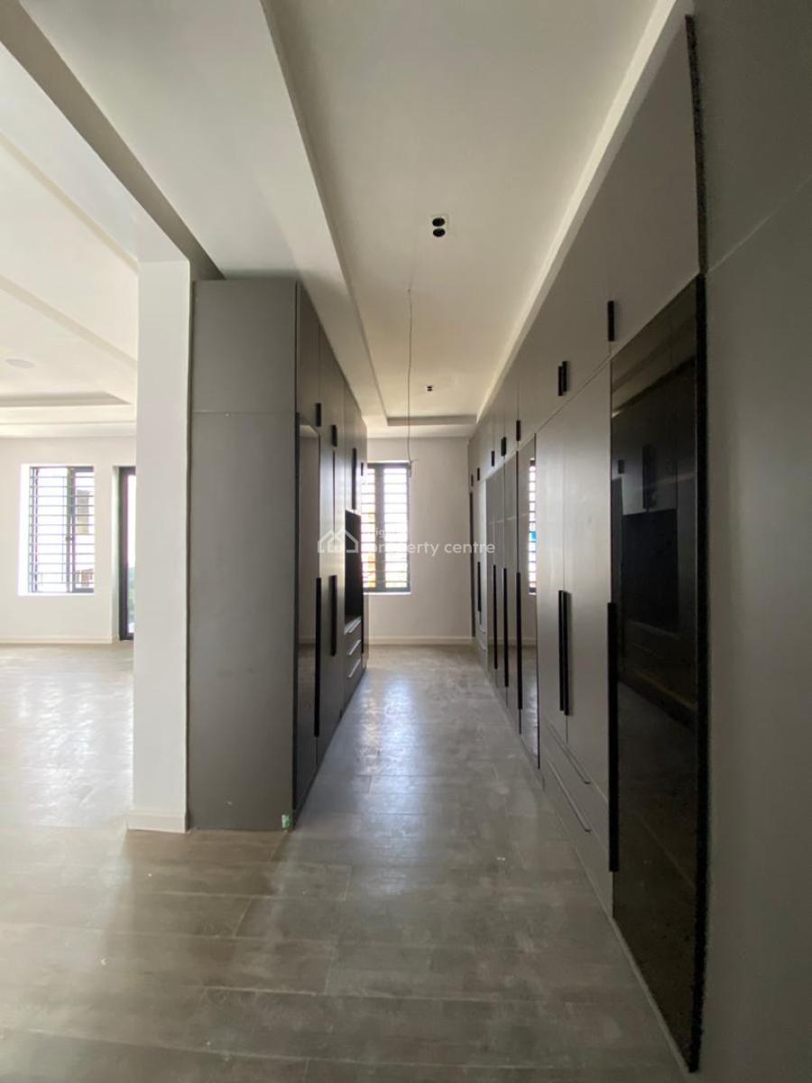 a Smartly Built 6 Bedroom Smart Home with Bq and Spacious Car Park, Very Spacious Rooms|spacious Car Park| Secured Area| Bq, Ikeja Gra, Ikeja, Lagos, Detached Duplex for Sale