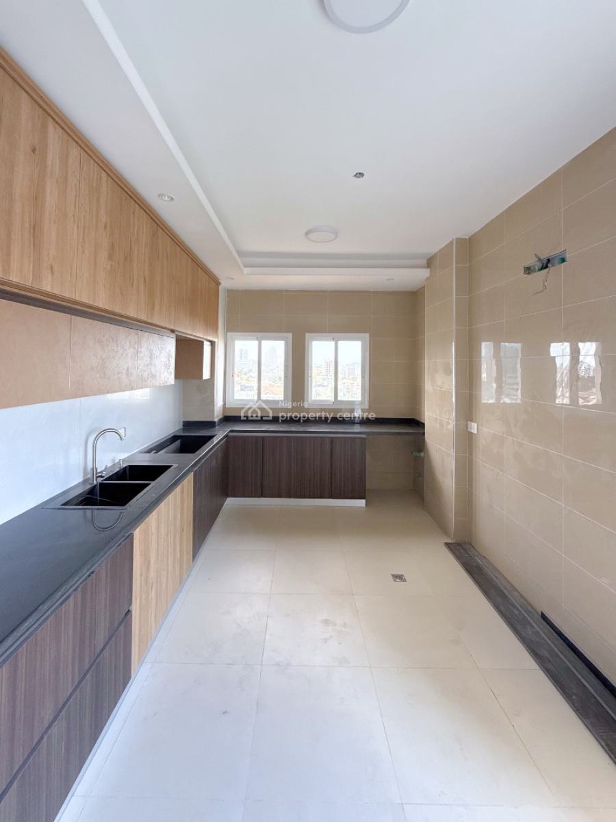 Luxury 4-bedroom Maisonette with a Bq, Victoria Island (vi), Lagos, Flat / Apartment for Sale