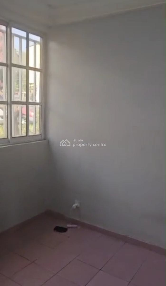 2bedroom Flat in Wuse Zone 5, Zone 5, Zone 5, Wuse, Abuja, Block of Flats for Sale