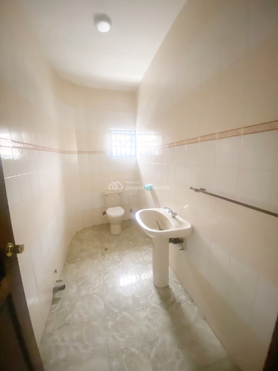 a Well Maintained Spacious 3 Bedroom Semi Detached Duplex with Bq, Omole Phase 2, Ikeja, Lagos, Semi-detached Duplex for Rent